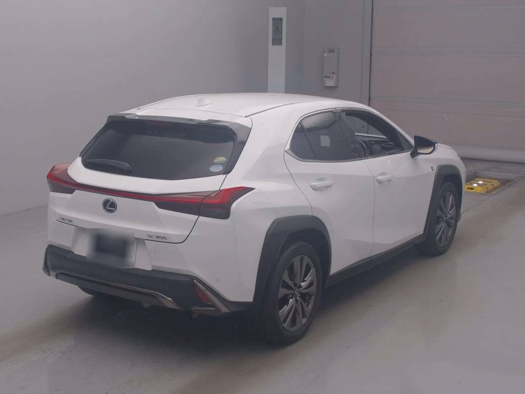 LEXUS UX200