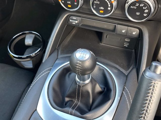 MAZDA ROADSTER