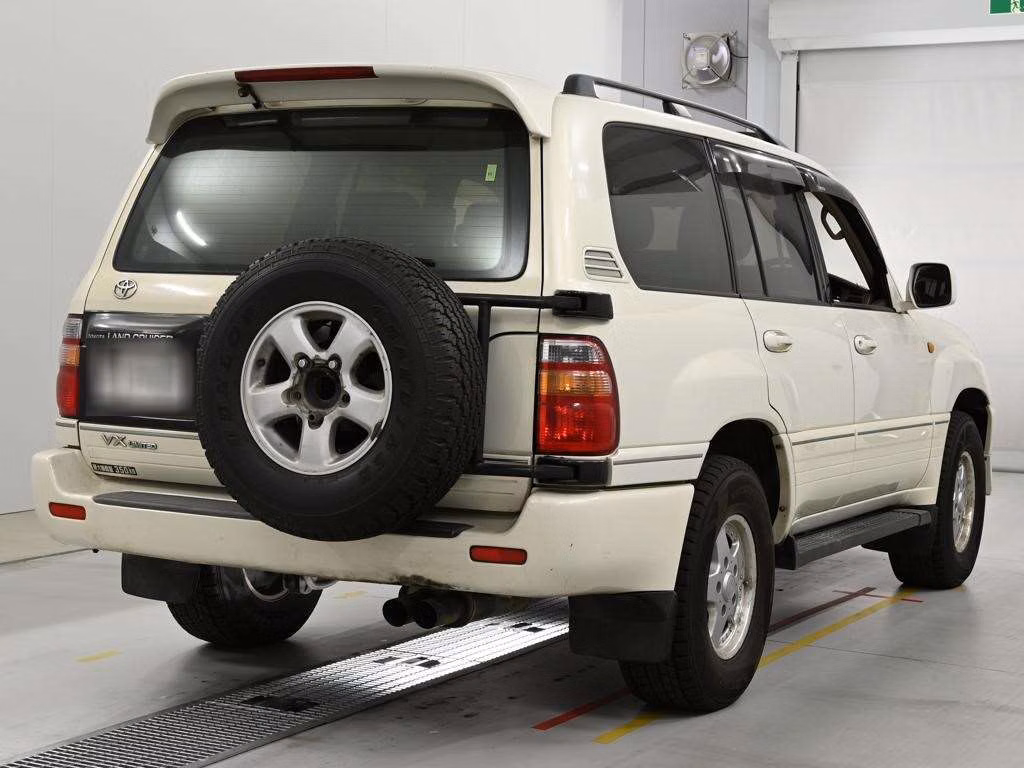 TOYOTA LAND CRUISER