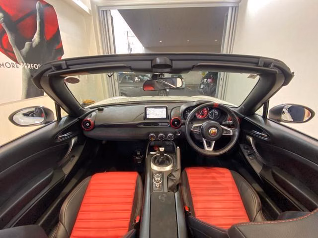 ABARTH 124 SPIDER