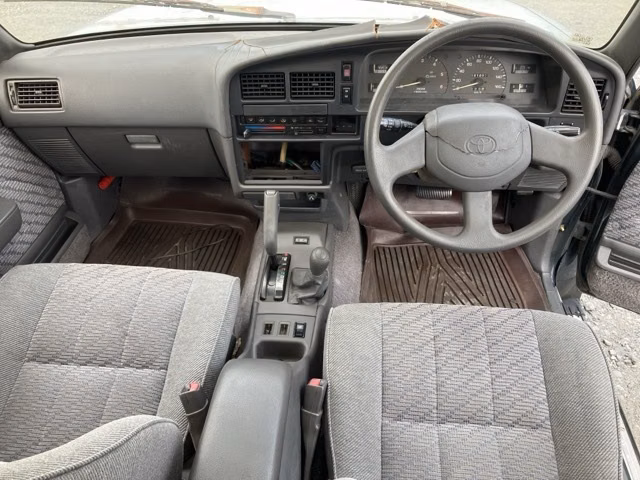 TOYOTA HILUX SURF
