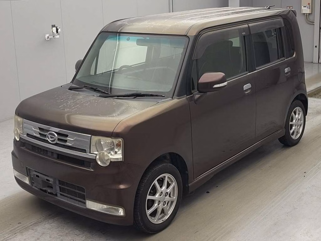 DAIHATSU MOVE CONTE