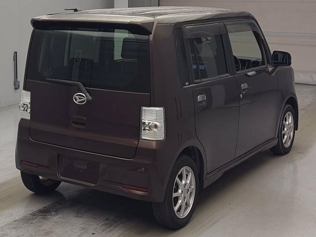 DAIHATSU MOVE CONTE
