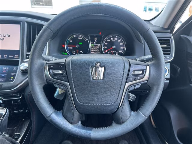 TOYOTA CROWN