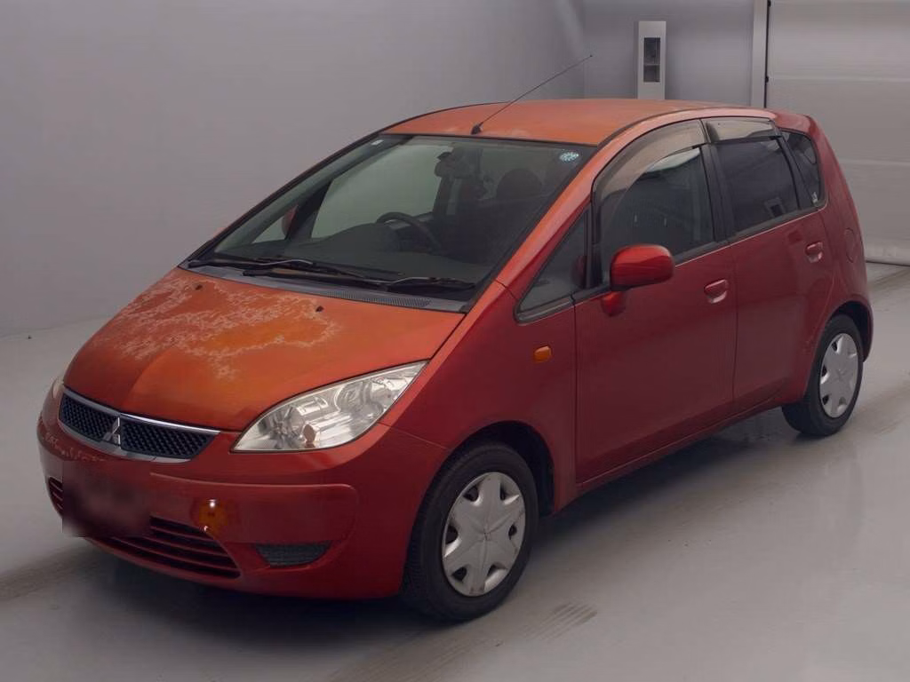 MITSUBISHI COLT