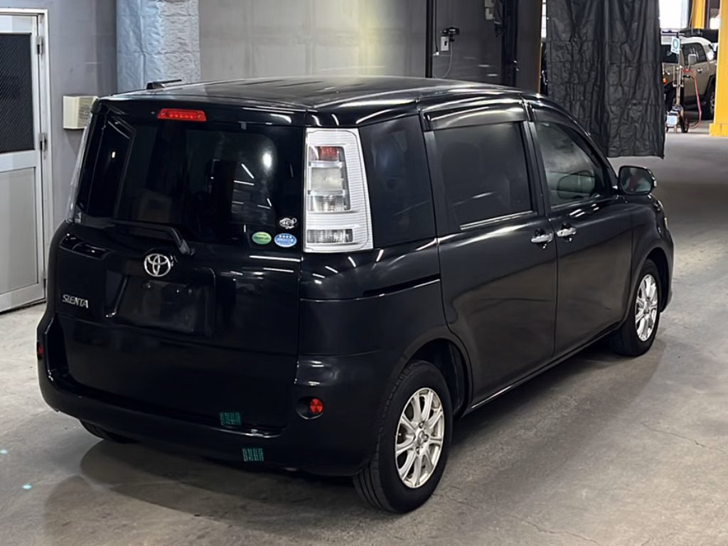 TOYOTA SIENTA