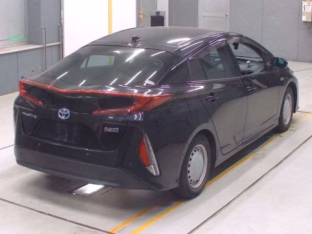 TOYOTA PRIUS PHV