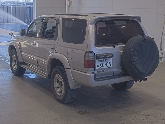 TOYOTA HILUX SURF