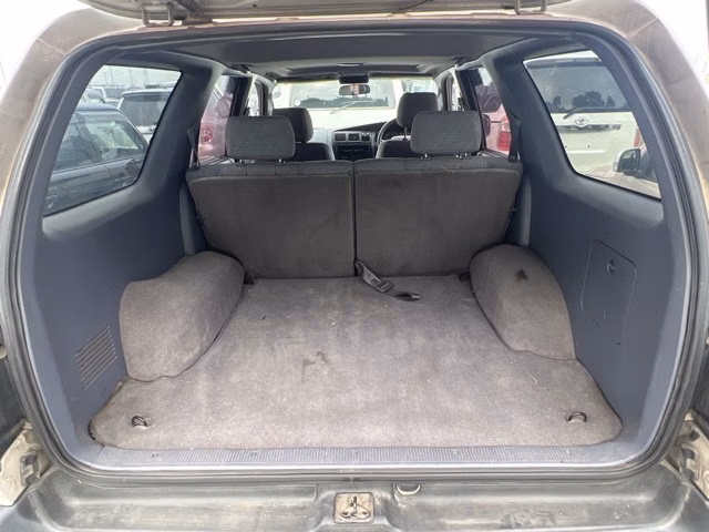 TOYOTA HILUX SURF
