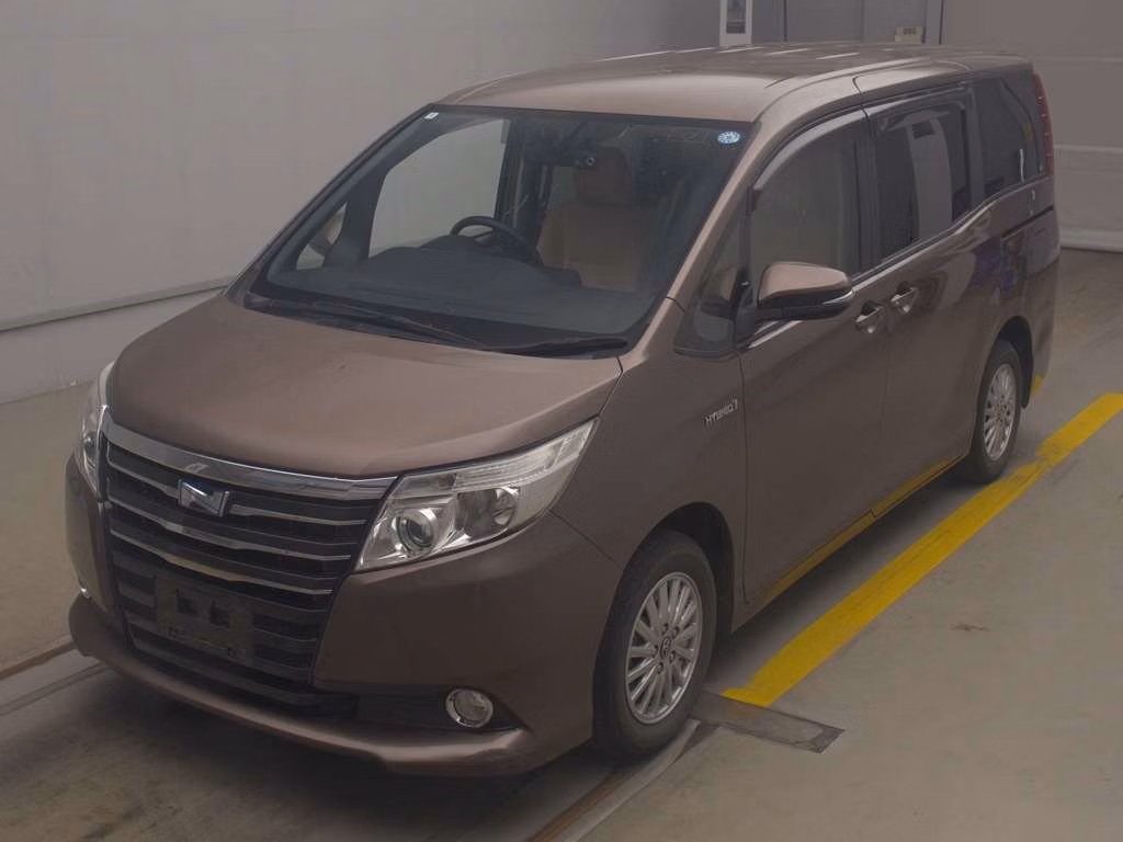 TOYOTA RAUM