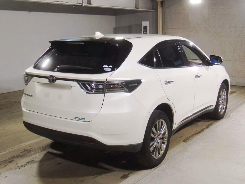 TOYOTA HARRIER