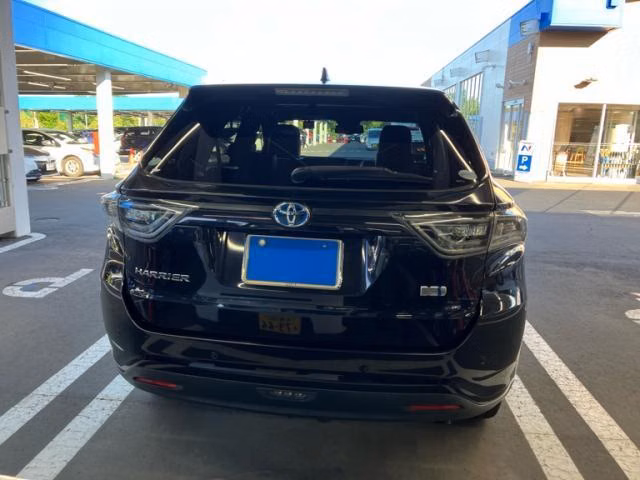 TOYOTA HARRIER