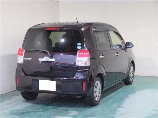 TOYOTA SPADE