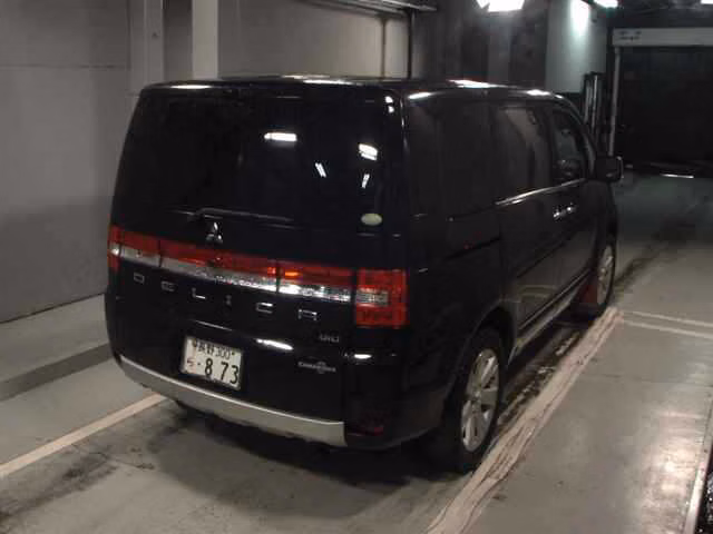 MITSUBISHI DELICA D:5