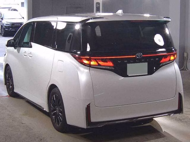 TOYOTA VELLFIRE