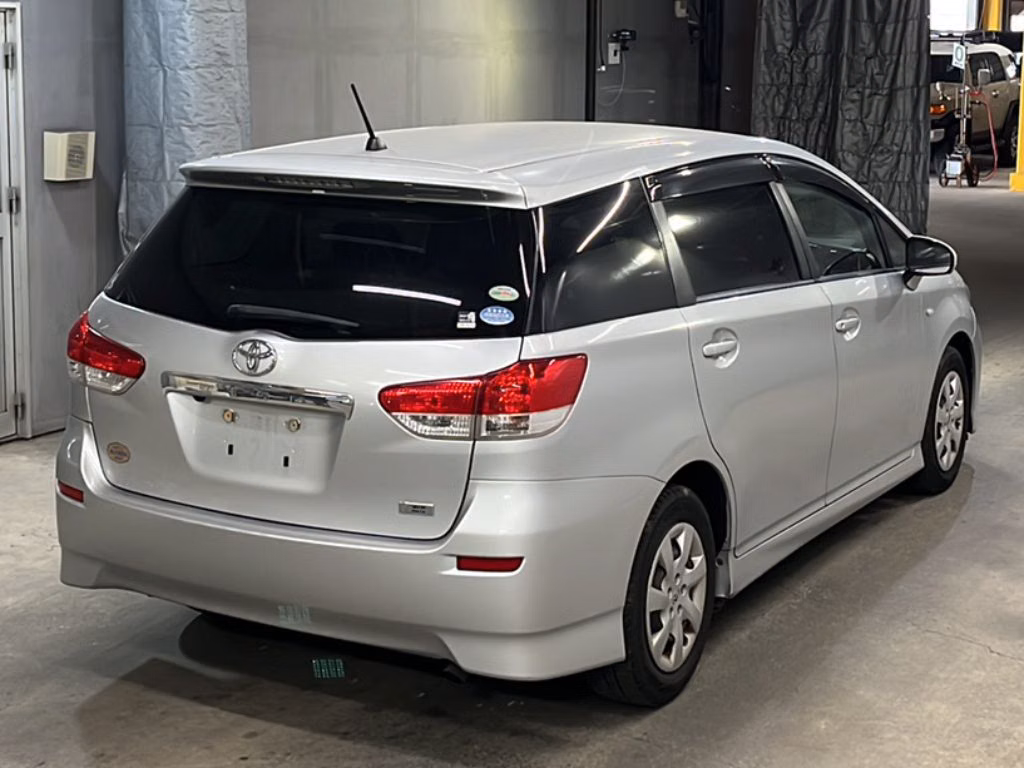 TOYOTA WISH