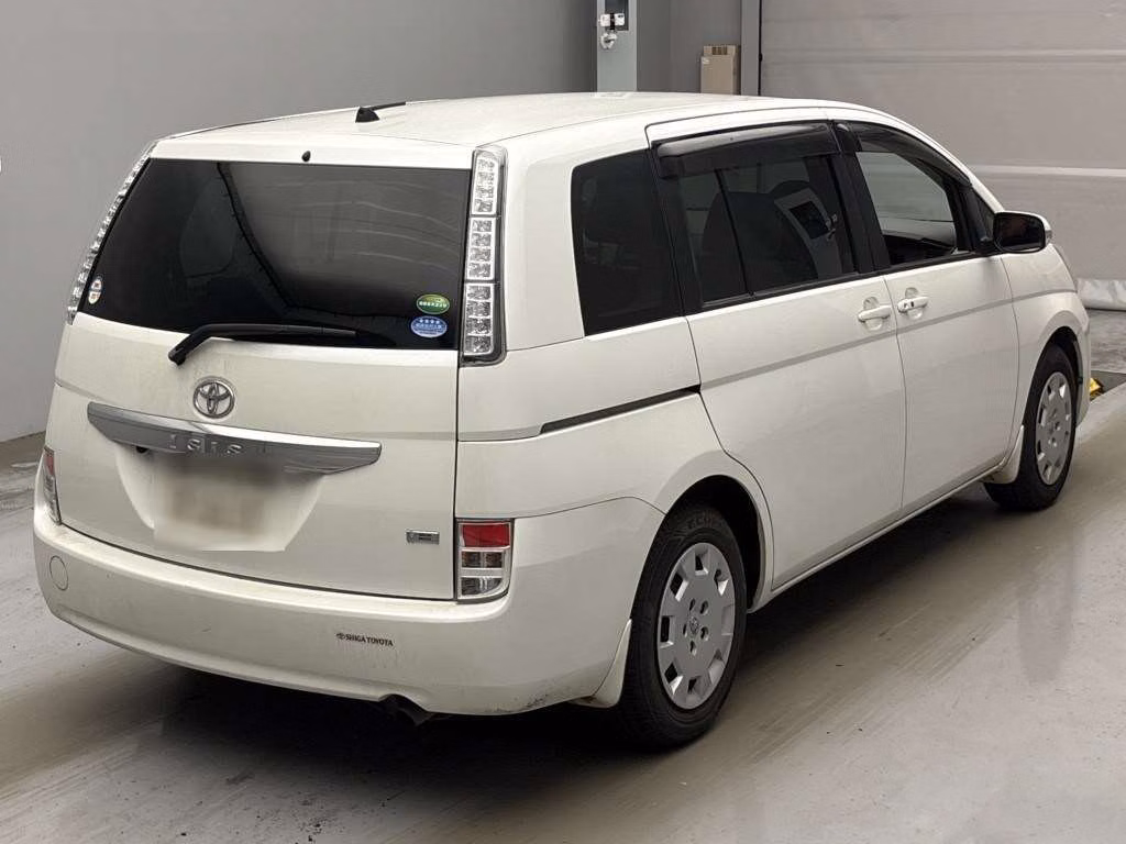 TOYOTA ISIS
