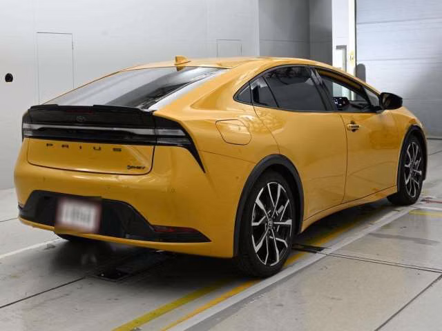 TOYOTA PRIUS PHV