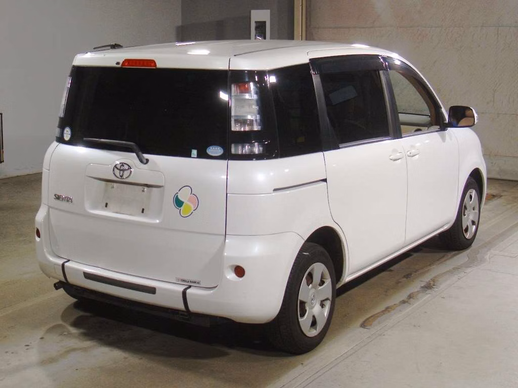 TOYOTA SIENTA