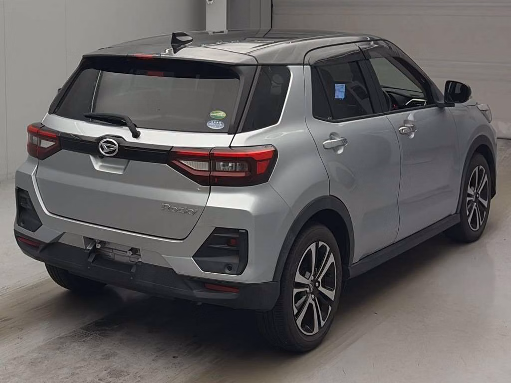 DAIHATSU ROCKY