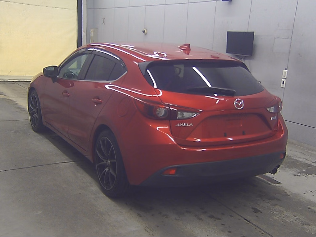 MAZDA AXELA
