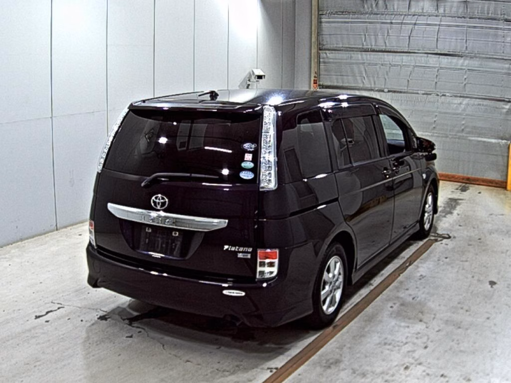 TOYOTA ISIS