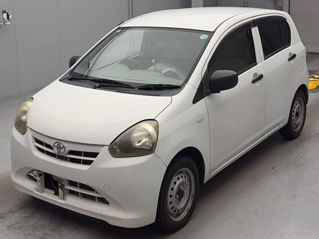 TOYOTA PIXIS EPOCH