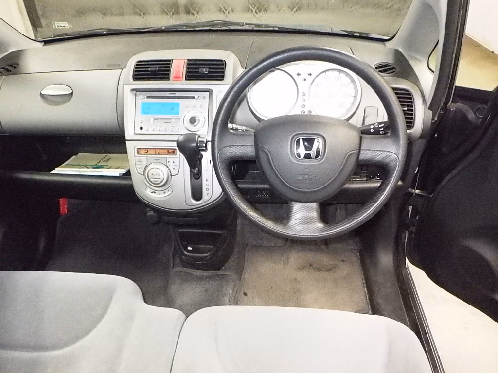 HONDA LIFE