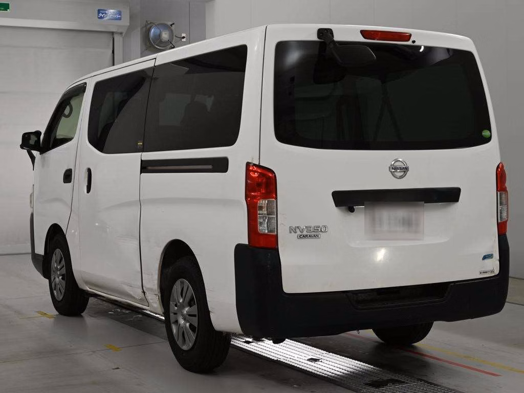NISSAN NV350 CARAVAN