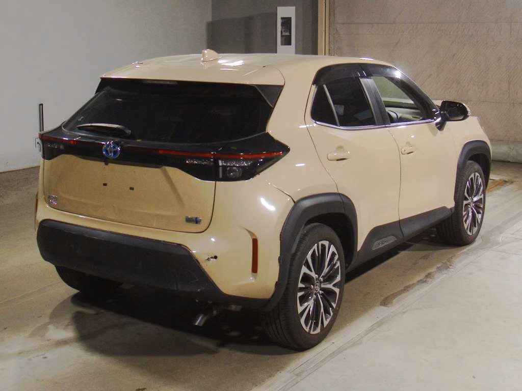 TOYOTA YARIS CROSS