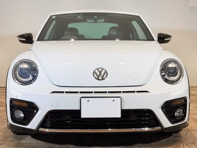 VOLKSWAGEN BEETLE