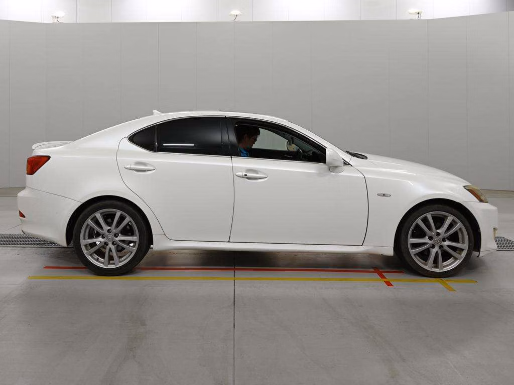 LEXUS IS250