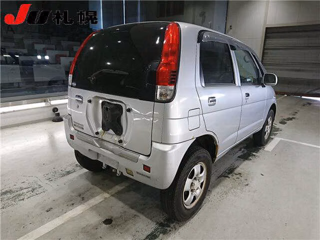 DAIHATSU TERIOS KID