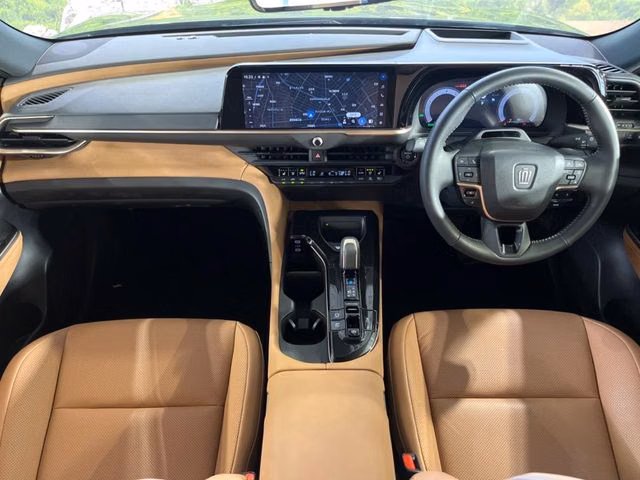 TOYOTA CROWN