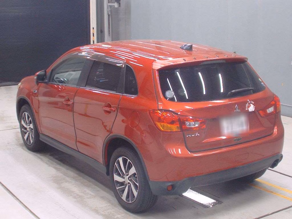MITSUBISHI RVR