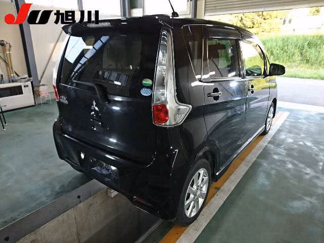 MITSUBISHI EK CUSTOM