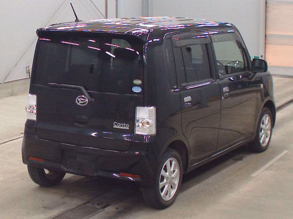 DAIHATSU MOVE CONTE