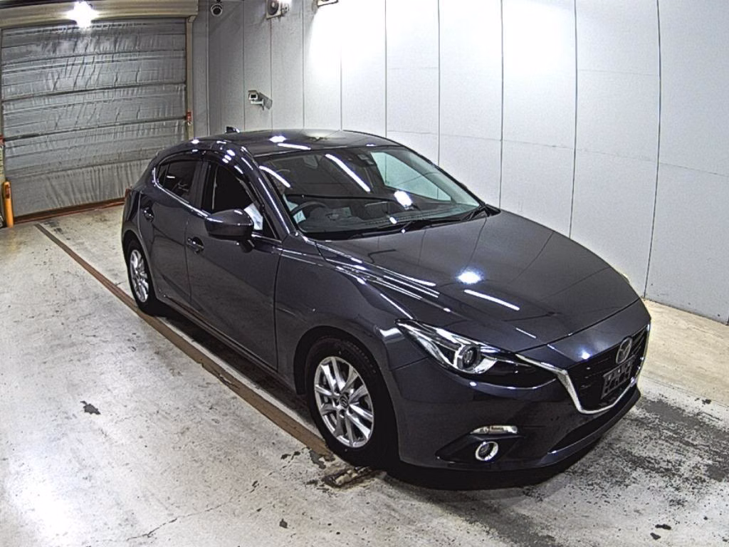 MAZDA AXELA