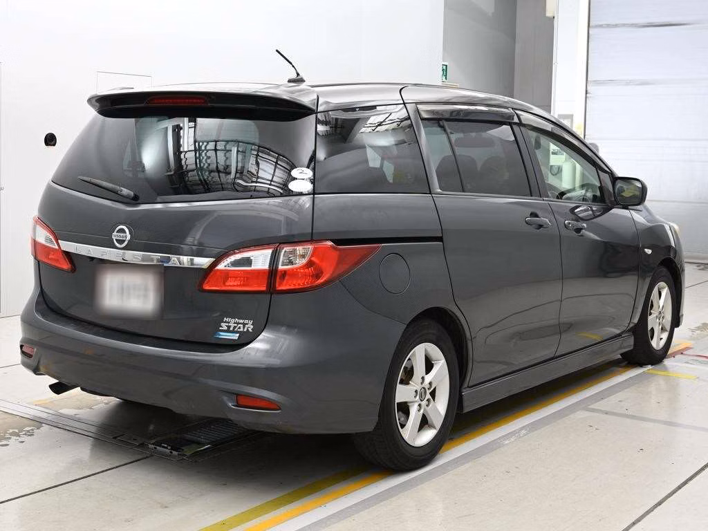 NISSAN LAFESTA
