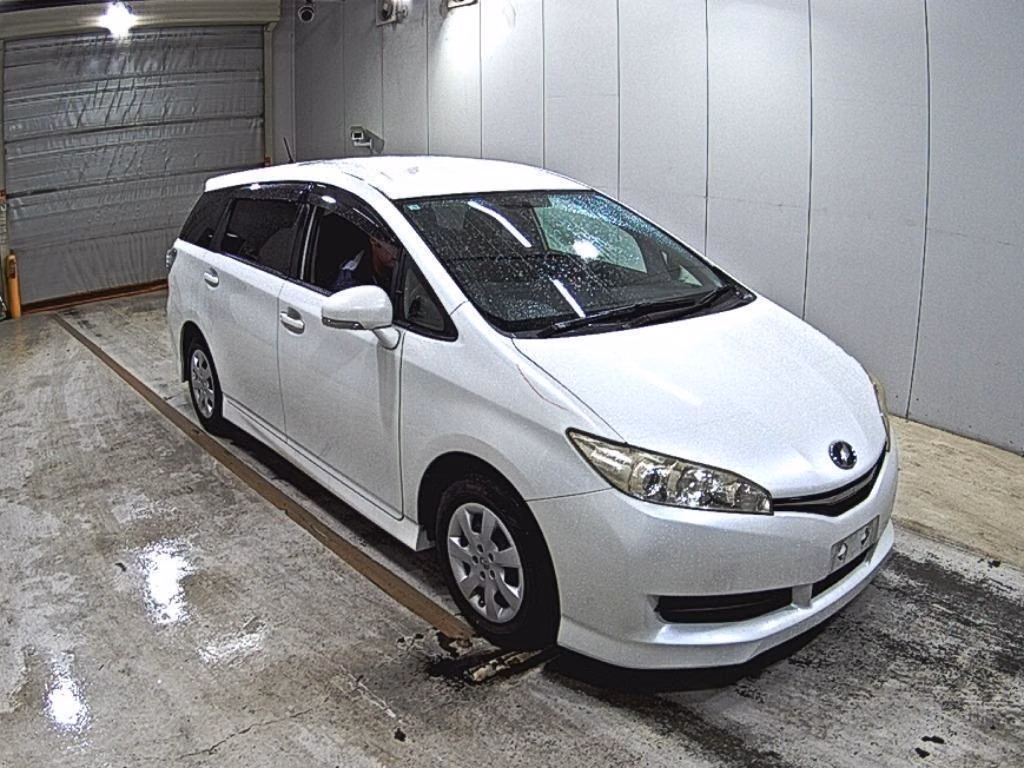 TOYOTA WISH