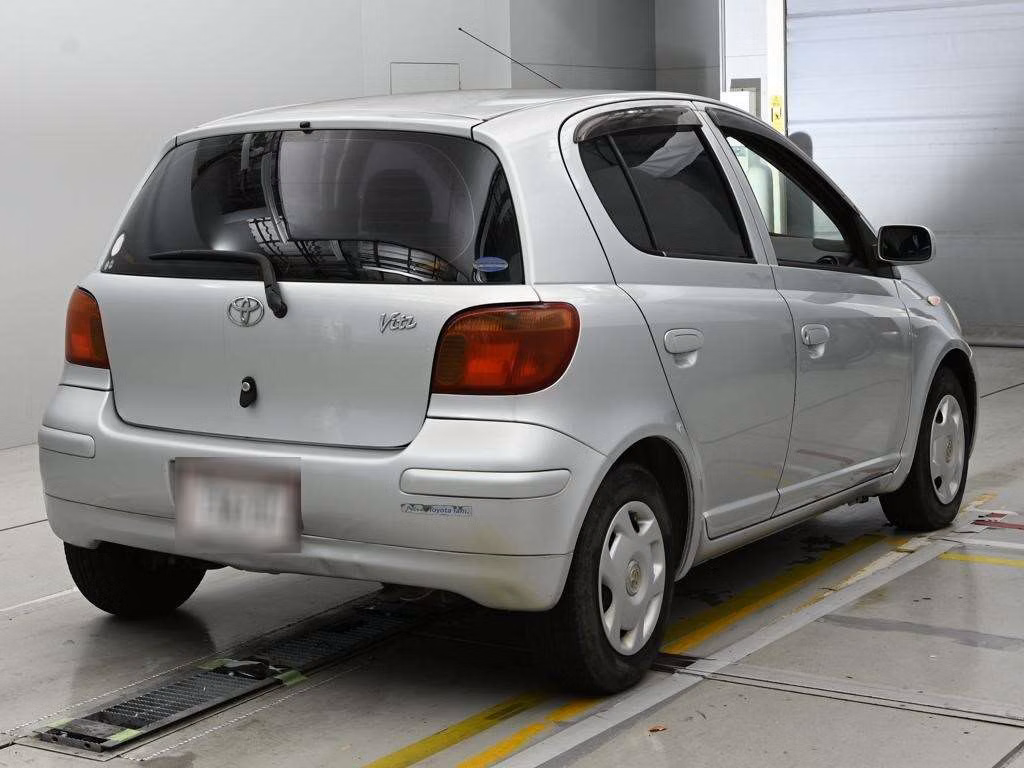 TOYOTA VITZ