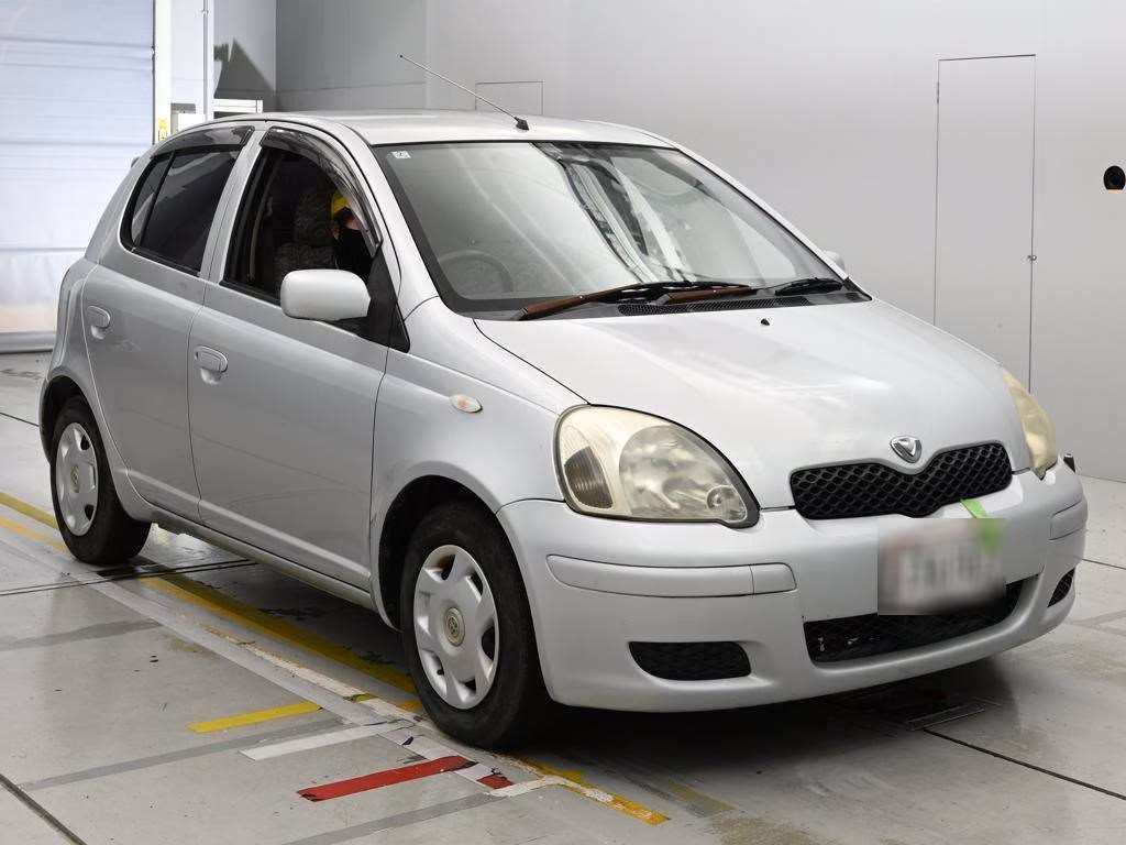 TOYOTA VITZ