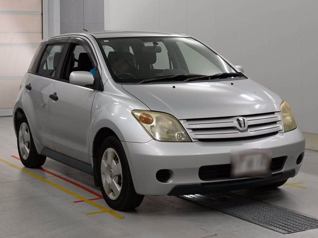 TOYOTA IST