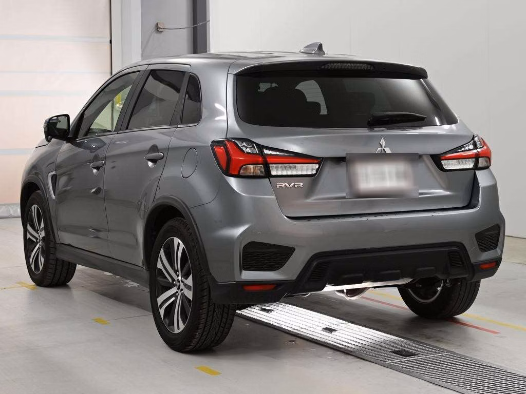 MITSUBISHI RVR