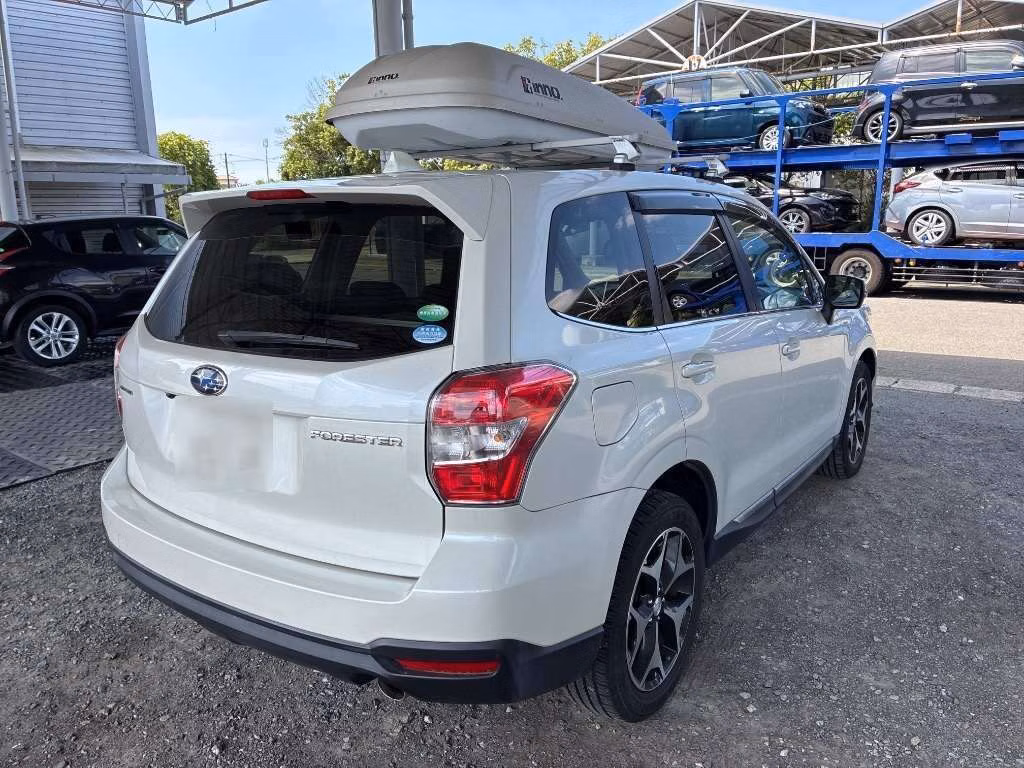 SUBARU FORESTER