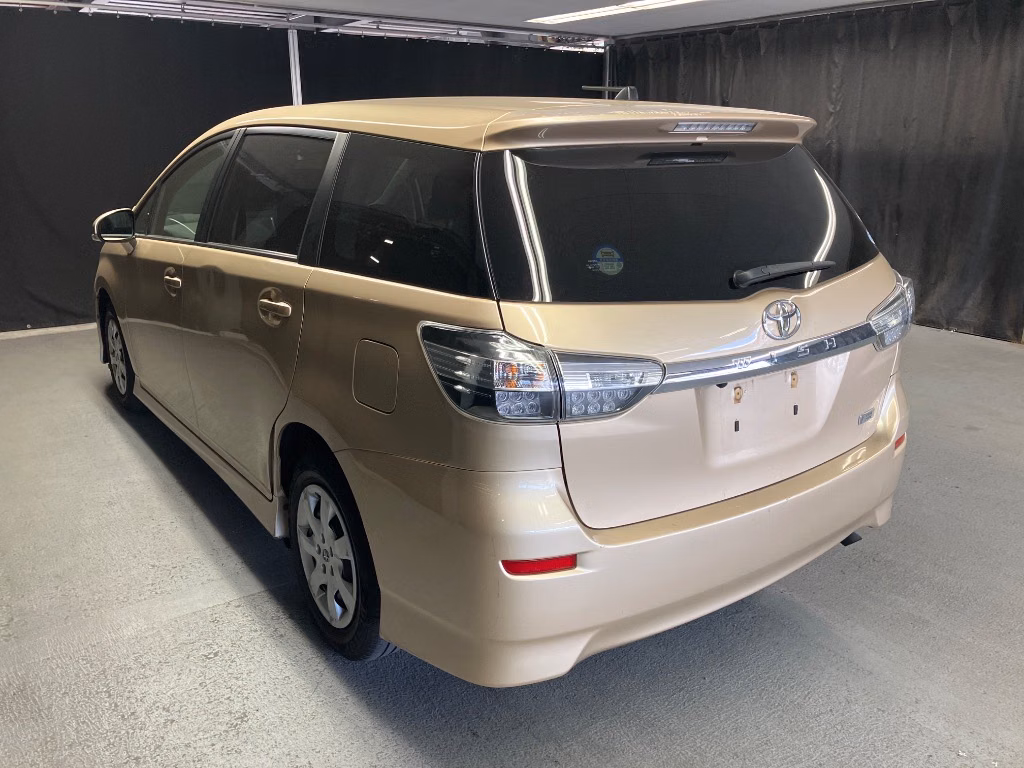 TOYOTA WISH
