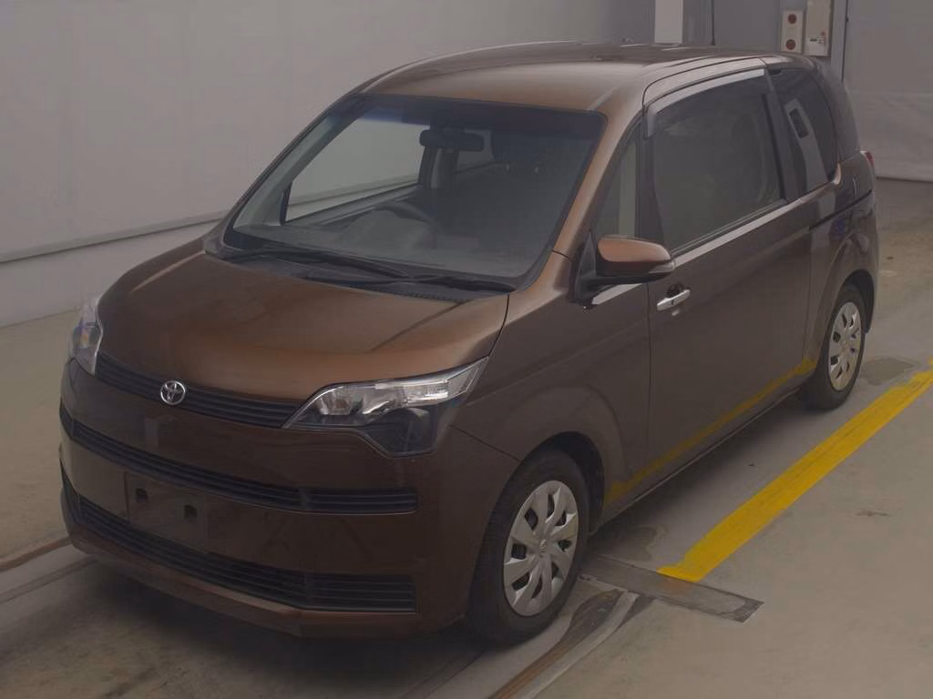 TOYOTA SPADE