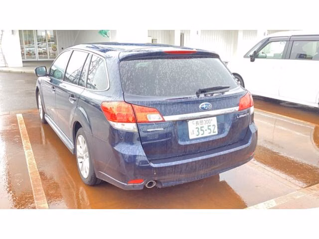SUBARU LEGACY