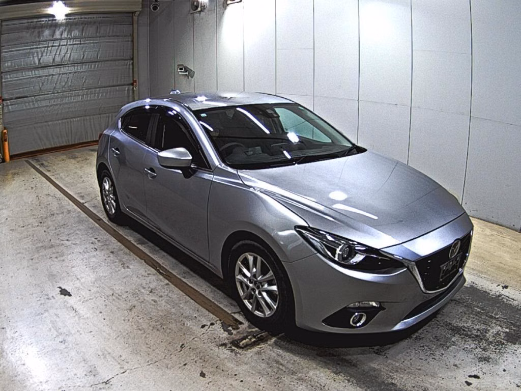 MAZDA AXELA