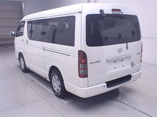TOYOTA REGIUS ACE